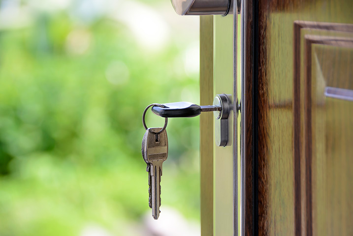 A2B Locks are able to provide local locksmiths in Lawford to repair your broken locks. 
